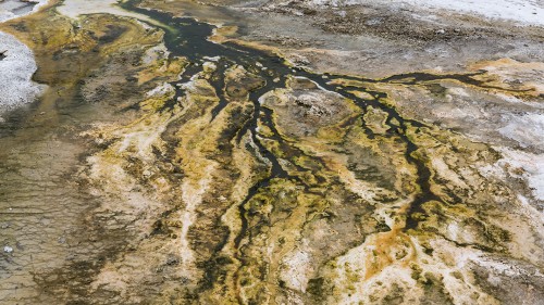 Sinterterrasse bei Old Faithful   (Klicken zum öffnen)