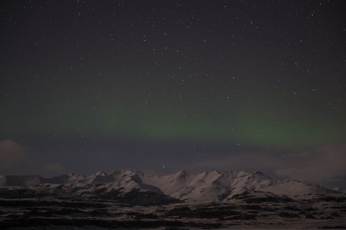Aurora borealis über dem Küstengebirge   (Klicken zum öffnen)