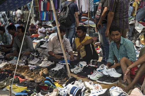 Strassenhändler in Delhi   (Klicken zum öffnen)