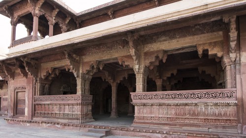 Wohnräume des Mogulkaisers Akbar, Fathepur Sikri   (Klicken zum öffnen)
