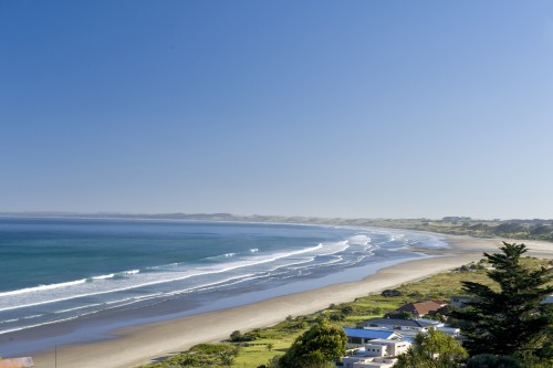 Blick auf die Ninety Mile Beach von unserem B&B in Ahipara aus   (Klicken zum öffnen)