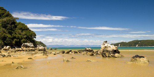 Tonga Bay, Abel Tasman N. P.   (Klicken zum öffnen)