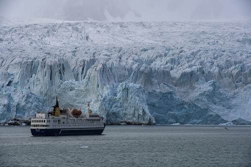 In Spitzbergen hat es eine Vielzahl von Imposanten Gletschern   (Klicken zum öffnen)