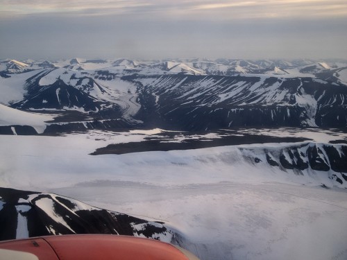 Im Anflug auf Longyearben   (Klicken zum öffnen)