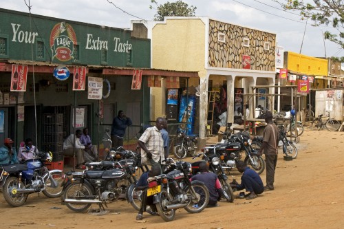 Boda-Bodas (border to border) warten auf Kundschaft   (Klicken zum öffnen)