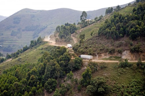 Die Haupt-Strassenverbindung zwischen Uganda und Ruanda   (Klicken zum öffnen)