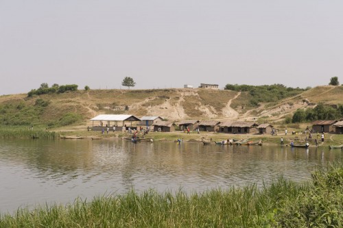 Fischerdorf am Kazinga-Channel   (Klicken zum öffnen)