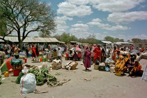 Makayumi Market; in the middle of nowhere, Nord-Tanzania   (Klicken zum öffnen)