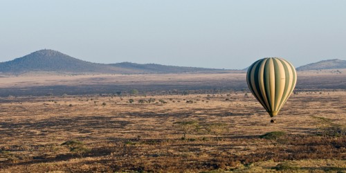 Das Highlight der Reise: Am frühen Morgen mit dem Ballon über die Serengeti   (Klicken zum öffnen)