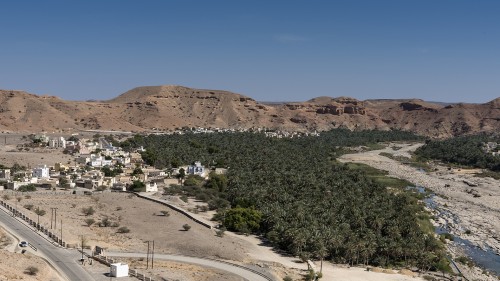Sicht von der Dammkrone ins Wadi Dayqah   (Klicken zum öffnen)