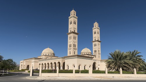 Die Sultan Qaboos Mosque in Bahla   (Klicken zum öffnen)