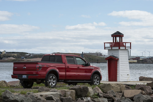 Mc Nairs Cove, Mulgrays, Nova Scotia, Canada. Ist das schon ein Leuchtturm?   (Klicken zum öffnen)