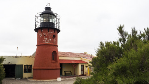 Faro Punta Delgada; 42°46' S, 63°38' W, in Betrieb seit 1904   (Klicken zum öffnen)