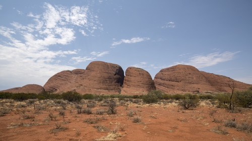 The Olgas, ca. 80km vom Uluru entfernt   (Klicken zum öffnen)