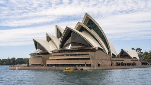 Opera House von der Fähre aus gesehen.   (Klicken zum öffnen)