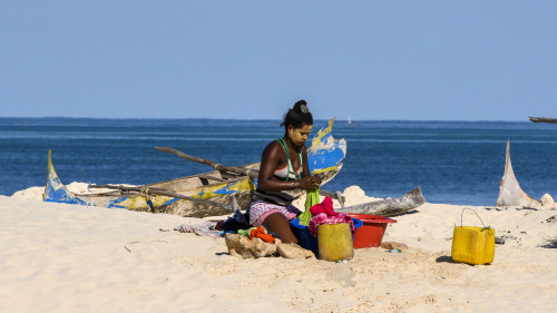 Waschtag am Strand   (Klicken zum öffnen)