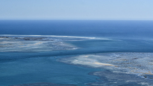 Westküste der Insel bei Morombe   (Klicken zum öffnen)