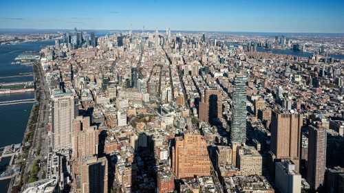 Blick nach Norden über Midtown Manhattan zum Central Park,; One World Observatory   (Klicken zum öffnen)