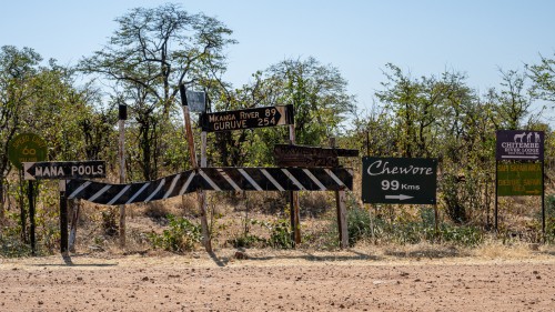 Die entscheidende Abzweigung zu den Mana Pools   (Klicken zum öffnen)