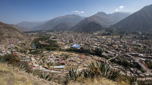 Urubamba, der Hauptort des Sacred Valley   (Klicken zum öffnen)